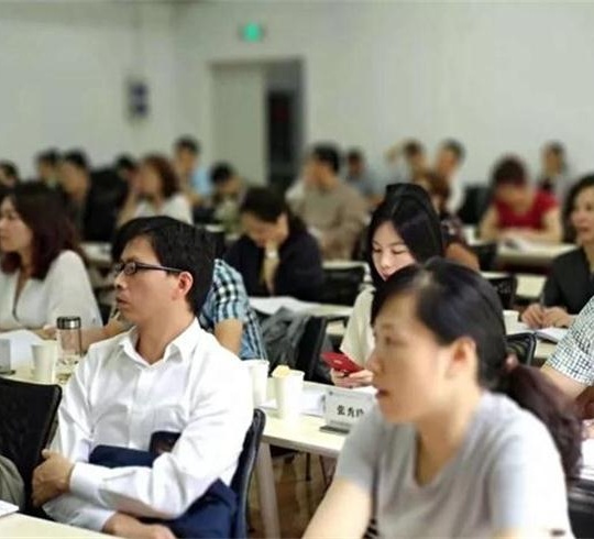 《資治通鑒》中的歷史智慧：古代帝王的管理學