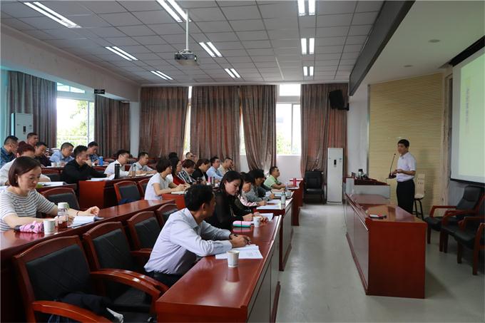 11091912_6584.jpg 11091912_6584.jpg