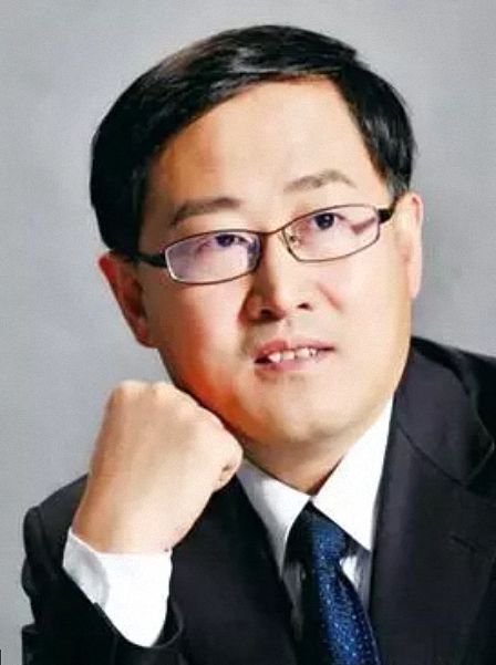 【教學(xué)預(yù)告】博海國(guó)濟(jì)商學(xué)院云南分院12月20日-22日 翟新兵教授將為總裁33班講授《戰(zhàn)略性人力資源管理》課程99.jpg