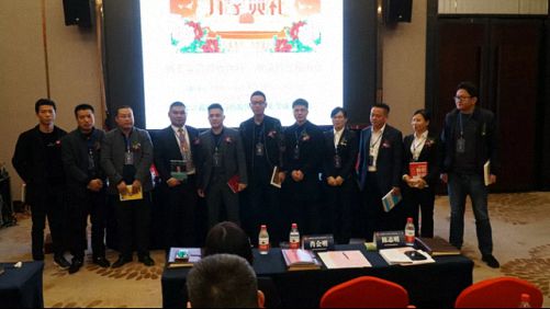 【開(kāi)學(xué)典禮】博海國(guó)濟(jì)商學(xué)院總裁班第158期暨江西財(cái)大贛州總裁21班隆重開(kāi)班710.jpg 【開(kāi)學(xué)典禮】博海國(guó)濟(jì)商學(xué)院總裁班第158期暨江西財(cái)大贛州總裁21班隆重開(kāi)班710.jpg