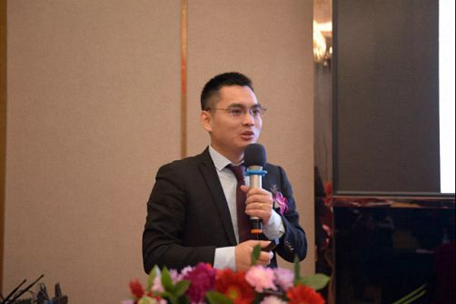 【開(kāi)學(xué)典禮】博海國(guó)濟(jì)商學(xué)院總裁班第158期暨江西財(cái)大贛州總裁21班隆重開(kāi)班1428.jpg 【開(kāi)學(xué)典禮】博海國(guó)濟(jì)商學(xué)院總裁班第158期暨江西財(cái)大贛州總裁21班隆重開(kāi)班1428.jpg