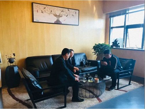 【企業(yè)走訪】走進(jìn)西交大CEO總裁研修十班副班長(zhǎng)李乃威同學(xué)企業(yè):西安華陸建設(shè)集團(tuán)有限公司678.jpg 【企業(yè)走訪】走進(jìn)西交大CEO總裁研修十班副班長(zhǎng)李乃威同學(xué)企業(yè):西安華陸建設(shè)集團(tuán)有限公司678.jpg