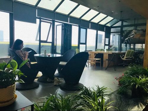 【企業(yè)走訪】走進(jìn)西交大CEO總裁研修十班副班長(zhǎng)李乃威同學(xué)企業(yè):西安華陸建設(shè)集團(tuán)有限公司1029.jpg 【企業(yè)走訪】走進(jìn)西交大CEO總裁研修十班副班長(zhǎng)李乃威同學(xué)企業(yè):西安華陸建設(shè)集團(tuán)有限公司1029.jpg