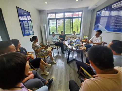 訪(fǎng)企業(yè) 摘楊梅——記江西財(cái)大贛州總裁16班師生興國(guó)之旅306.jpg 訪(fǎng)企業(yè) 摘楊梅——記江西財(cái)大贛州總裁16班師生興國(guó)之旅306.jpg