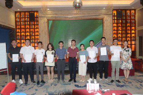 “鷹計(jì)劃”幫你打造金牌營(yíng)銷團(tuán)隊(duì) ——博海國(guó)濟(jì)商學(xué)院（南昌站）第六期“鷹計(jì)劃”營(yíng)銷特訓(xùn)營(yíng)開講啦！1327.jpg