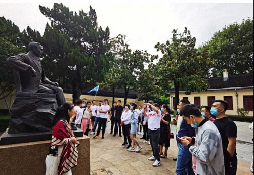 贛州市財(cái)大EMBA同學(xué)聯(lián)誼會黨支部開展紀(jì)念九一八事變89周年主題黨日活動333.jpg 贛州市財(cái)大EMBA同學(xué)聯(lián)誼會黨支部開展紀(jì)念九一八事變89周年主題黨日活動333.jpg