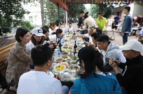 【企業(yè)走訪】——走訪云南事業(yè)部總裁33班元謀縣蔬菜有限責(zé)任公司788.jpg 【企業(yè)走訪】——走訪云南事業(yè)部總裁33班元謀縣蔬菜有限責(zé)任公司788.jpg