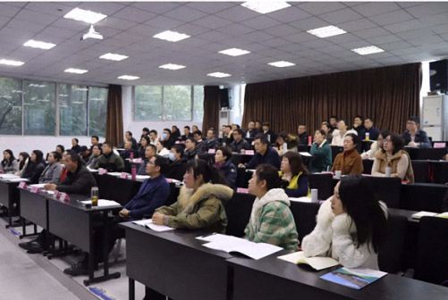 【課程回顧】重慶事業(yè)部企業(yè)管理實戰(zhàn)研修班一班《 孫子兵法與企業(yè)戰(zhàn)略運籌》課程56.jpg 【課程回顧】重慶事業(yè)部企業(yè)管理實戰(zhàn)研修班一班《 孫子兵法與企業(yè)戰(zhàn)略運籌》課程56.jpg