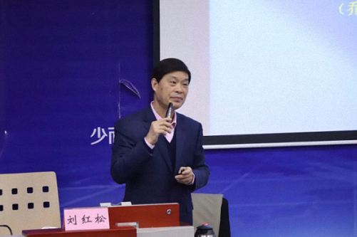 【課程回顧】重慶事業(yè)部企業(yè)管理實戰(zhàn)研修班一班《 孫子兵法與企業(yè)戰(zhàn)略運籌》課程145.jpg 【課程回顧】重慶事業(yè)部企業(yè)管理實戰(zhàn)研修班一班《 孫子兵法與企業(yè)戰(zhàn)略運籌》課程145.jpg