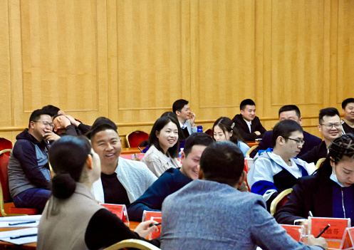 【課程回顧】 博海國濟(jì)商學(xué)院云南分院MTP管理技能班謝玉雄導(dǎo)師《管理者角色認(rèn)知和授權(quán)、控制與部署培育》558.jpg