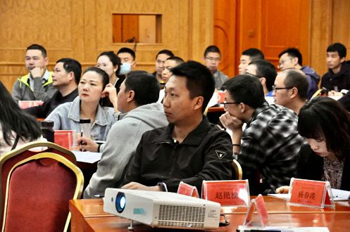 【課程回顧】 博海國濟(jì)商學(xué)院云南分院MTP管理技能班謝玉雄導(dǎo)師《管理者角色認(rèn)知和授權(quán)、控制與部署培育》780.jpg