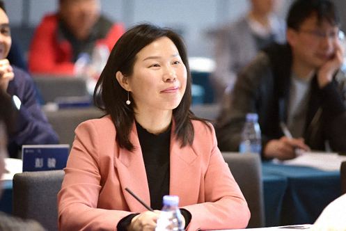 【開(kāi)學(xué)典禮】博海國(guó)濟(jì)?崇簡(jiǎn)人文教育中心企業(yè)家哲學(xué)智慧與歷史修養(yǎng)高級(jí)研修班第7期暨隆重開(kāi)班651.jpg 【開(kāi)學(xué)典禮】博海國(guó)濟(jì)?崇簡(jiǎn)人文教育中心企業(yè)家哲學(xué)智慧與歷史修養(yǎng)高級(jí)研修班第7期暨隆重開(kāi)班651.jpg