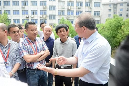 【教學(xué)預(yù)告】江西分院10月15-17日總裁班課程于寶剛教授《資本運(yùn)營》861.png 【教學(xué)預(yù)告】江西分院10月15-17日總裁班課程于寶剛教授《資本運(yùn)營》861.png