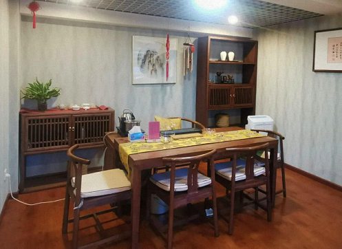 【企業(yè)走訪】——走訪云南新商界5班李德平同學(xué)企業(yè)——勐庫戎氏(云南雙江勐庫茶葉有限責(zé)任公司)279.jpg 【企業(yè)走訪】——走訪云南新商界5班李德平同學(xué)企業(yè)——勐庫戎氏(云南雙江勐庫茶葉有限責(zé)任公司)279.jpg