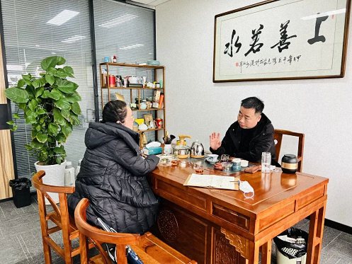 【企業(yè)走訪】——走訪西安CEO研修17班學(xué)員企業(yè)中匯產(chǎn)投融資租賃(廣州)有限公司550.jpg 【企業(yè)走訪】——走訪西安CEO研修17班學(xué)員企業(yè)中匯產(chǎn)投融資租賃(廣州)有限公司550.jpg