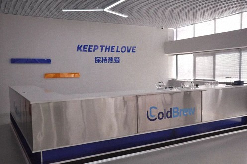 【企業(yè)走訪】——營銷管理實(shí)戰(zhàn)專家秦毅老師及中心領(lǐng)導(dǎo)、老師一行走訪云南新商界學(xué)員企業(yè) 415.jpg