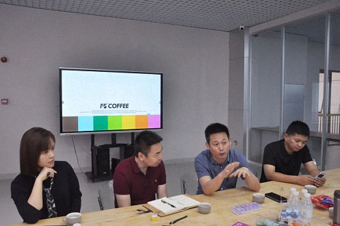 【企業(yè)走訪】——營銷管理實(shí)戰(zhàn)專家秦毅老師及中心領(lǐng)導(dǎo)、老師一行走訪云南新商界學(xué)員企業(yè) 585.jpg