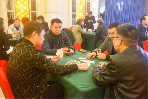 江西第一屆“博海杯”摜牌友誼賽暨新加坡國際大師杯(江西)賽區(qū)資格賽圓滿舉行1832.jpg 江西第一屆“博海杯”摜牌友誼賽暨新加坡國際大師杯(江西)賽區(qū)資格賽圓滿舉行1832.jpg