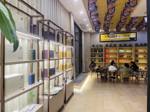 【企業(yè)走訪】——贛州新商界6班劉瑛同學(xué)企業(yè)山國飲藝茶文化館 394.jpg