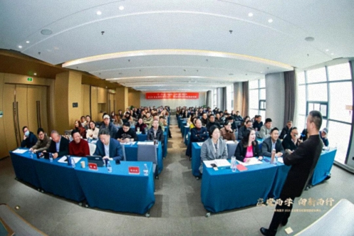 應(yīng)變而學(xué) 向新而行——2026武漢企業(yè)家新春學(xué)習(xí)論壇圓滿舉行268.jpg